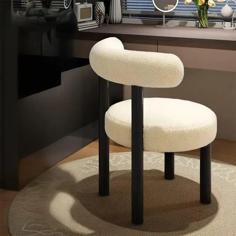 Modern Makeup Chair โ Plush Lambswool Comfort