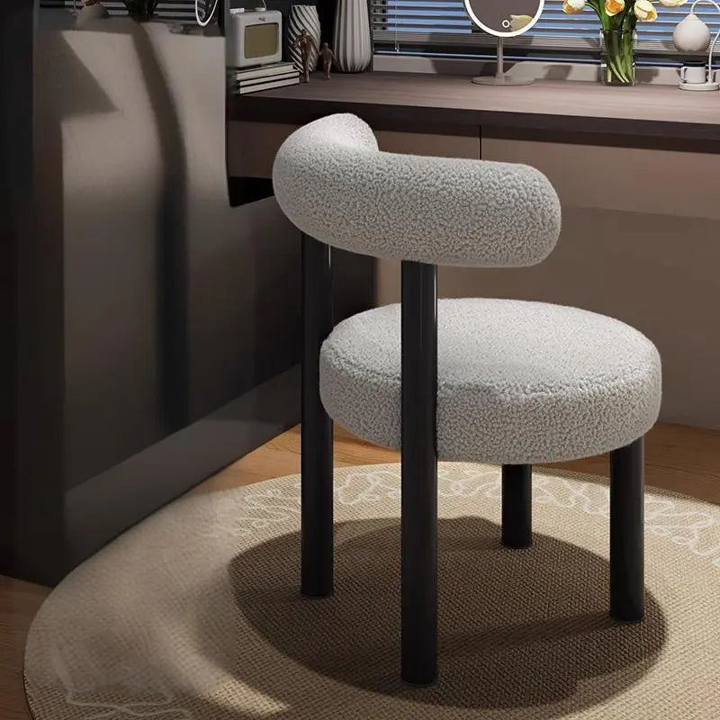Modern Makeup Chair โ Plush Lambswool Comfort